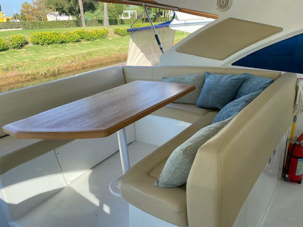 BENETEAU MONTECARLO 42 HT