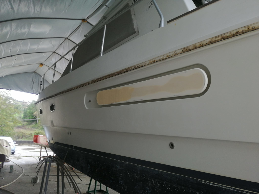 FERRETTI 36 FLY