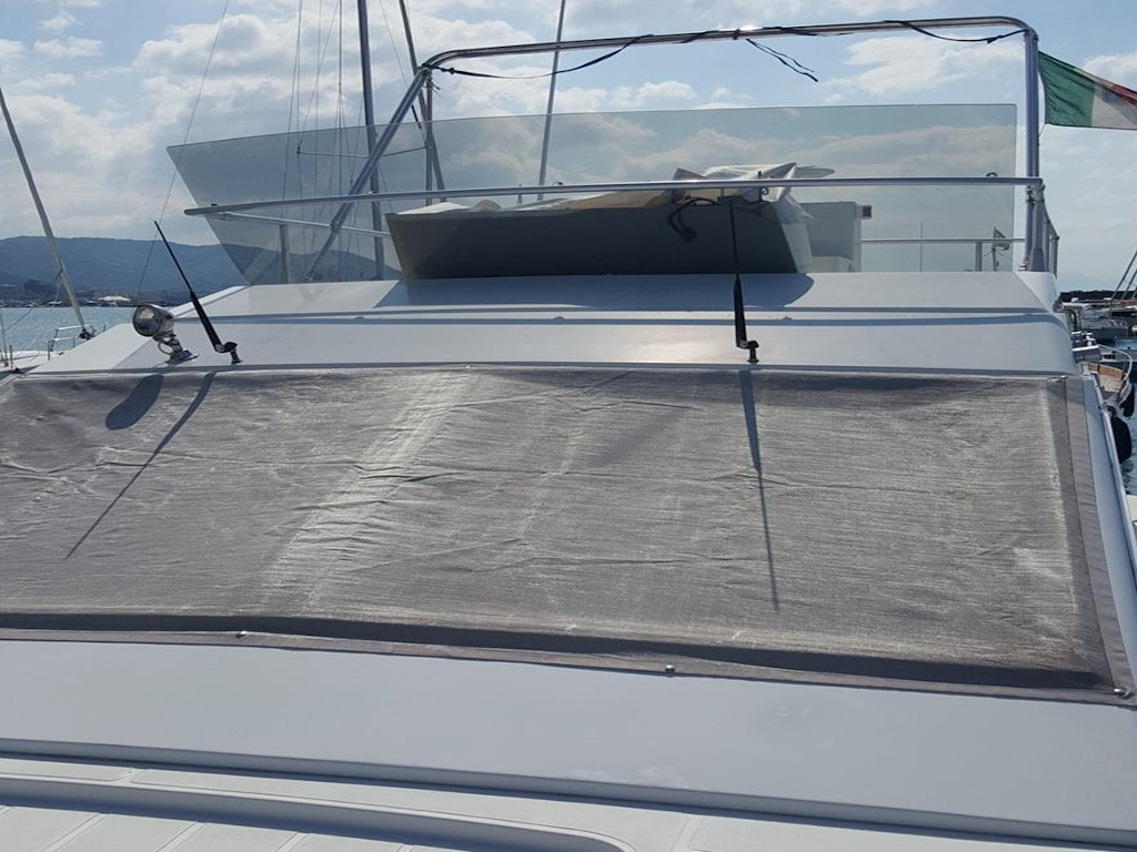 FERRETTI 36 FLY